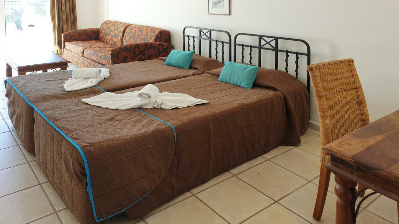 Paramount Hotel Apartments Protaras Exterior foto
